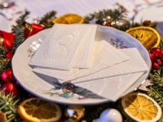 Opłatek nie tylko biały. Zanim kupisz, sprawdź dla kogo kolorowe opłatki?