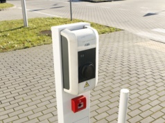 Sprawdziłem, ile mam kilometrów do taniej ładowarki. Kielc się nie spodziewałem