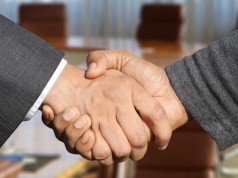 Stadler Polska ma umowę na dostawę i utrzymanie 11 EZT typu FLIRT dla Kolei Mazowieckich