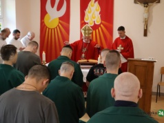 Cieszyn: Osadzeni modlili się wraz z biskupem Pindlem