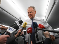 "Od wielu tygodni nie odbiera telefonu". Tusk o relacjach z prezydentem