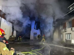 Pożar warsztatu w Sulejówku. Na miejscu 12 zastępów straży pożarnej