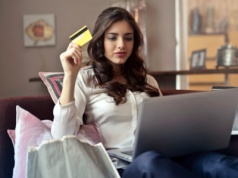 „Zwróć”. Jednym kliknięciem UE ułatwi życie klientom e-sklepów