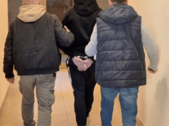 Ponad kilogram narkotyków w garażu 20-latka. Grozi mu do dziesięciu lat więzienia