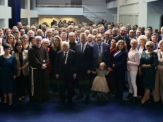 Koniec konfliktu w PiS? Wspólne spotkanie opłatkowe