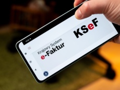 Duże firmy mogą zmusić małe do wystawiania faktur w KSeF