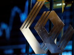 Podwójne korzyści z posiadania akcji spółek dywidendowych