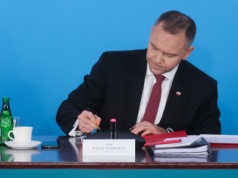 Kontrowersyjna ustawa wróci na biurko prezydenta. "Jest przeregulowana"