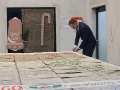 Rekordowe pierniki z Inowrocławia. Studenci stworzyli największą piernikową mozaikę w Polsce