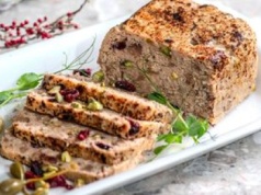 Każdy będzie chciał go spróbować. Do masy na pasztet dodaj 2 wyjątkowe składniki