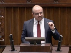 Jabłoński ostro w Sejmie: gdzie jesteście dzisiaj, feministki?!