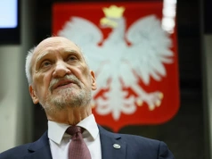 Czarne chmury nad Macierewiczem. Jest ruch prokuratury