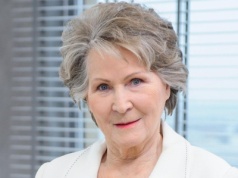 Irena Santor wraca do tragedii z dzieciństwa. Miała tylko pięć lat