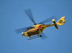 Ciepłowody. Wypadek podczas prac ziemnych. 21-letni pracownik trafił do szpitala