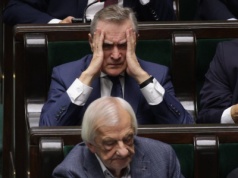 Gliński i pociągi jadące 350 km/h. "Ludzie się będą bali wsiąść"