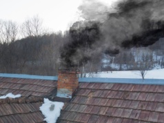 Chaos w Czystym Powietrzu. Państwo zostawiło ludzi na lodzie