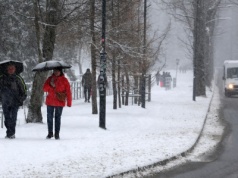 Szykują się wielkie opady śniegu i dwucyfrowe mrozy. Zima powróci z pełną siłą – znamy termin