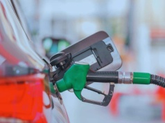 Nie ma paliwa po 5,19 zł. Za to opłata paliwowa trzeci raz w górę