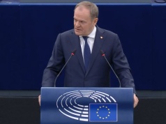 „Albo pieniądze dziś, albo krew jutro”. Tusk przed szczytem UE w Brukseli