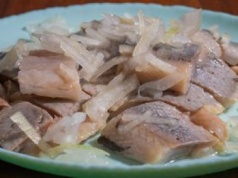 Prawdziwy matias czy podróbka? Tak sprzedawcy najczęściej nabierają klientów