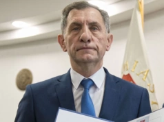 Siedlce: Witać, czy nie witać oficjeli na  imprezach?