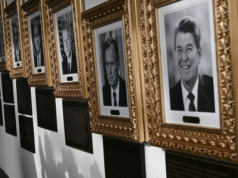 Trump zamienia portrety Białego Domu w polityczne ataki na Obamę i Bidena