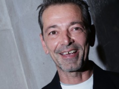 Kto zostanie nowym dyrektorem kreatywnym Versace? Rynek modowy ma pewnego kandydata!