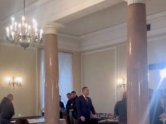 Z Pałacu Prezydenckiego znika Okrągły Stół. "Dziś w Polsce skończył się postkomunizm"