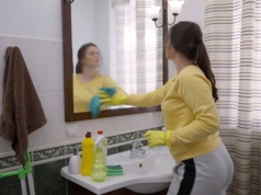 6 tys. netto za niewidzialną pracę kobiet w domu. Tyle nie dostajemy za dbanie o rodzinę