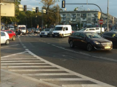 Kierowcy elektryków zachowują przywileje. Buspasy dostępne do końca 2027 roku