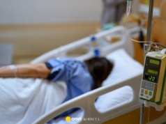 Nie potrzebujemy pomocy Unii Europejskiej. Czas rozbić "mafijną strukturę" lekarzy