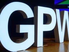 Ameryka wyciągnęła w górę polską giełdę. Energetyka spada po środowym wystrzale