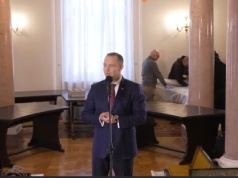 Okrągły Stół przestał stać w Pałacu Prezydenckim jak fałszywy ołtarz