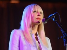 Walczy o opiekę nad synem i majątek. Tak kończy się jej małżeństwo