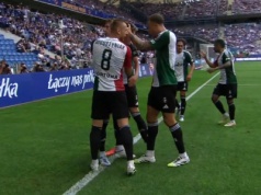 Piłka Nożna: Zwycięstwo na otarcie łez. Legia rozbiła Lincoln, ale żegna się z Ligą Konferencji.