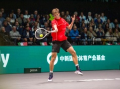 Utalentowany Belg pierwszym półfinalistą. Najwyżej rozstawiony podtrzymał nadzieje