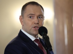 Prezydent wetuje opłatę cukrową i akcyzę. "To nie zdrowie, to łatanie budżetu"