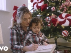 PERRIE – Christmas Magic