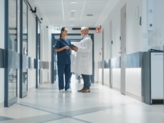 Szpitale muszą wdrażać plany naprawcze. Dyrektorzy: będziemy tworzyć "półkowniki"