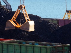 Historyczna zmiana w polskiej energetyce. OZE przejmują stery