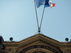 Gospodarka Francji przyspieszy. Bank centralny podnosi prognozy wzrostu