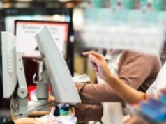 Koniec anonimowych zakupów za gotówkę. Od 2026 roku dowód osobisty będzie obowiązkowy