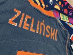 Ząbkowice Śląskie. Koszulka Zielińskiego za 6 tysięcy