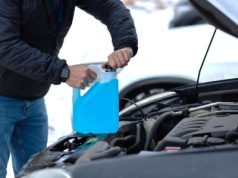 Brak płynu do spryskiwaczy? Mandat nawet 300 zł. Ale tylko w jednym przypadku