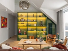 Quiet luxury na Zawadach. Szarości, 5-metrowe sufity i duńskie klasyki, które się nie starzeją