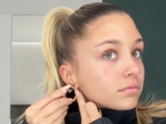 Żaden sekret, kim jest jej ojciec. Cierpi każdego dnia