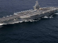 Amerykański lotniskowiec płynie w kierunku Iranu. "Wszystkie opcje na stole"