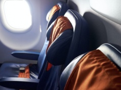 Podróżnicy zdradzili, jak rezerwować miejsca w samolocie. "Będziecie mieli rząd dla siebie"