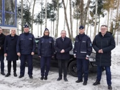 Nowy nieoznakowany radiowóz policyjny pojawi się na mazurskich drogach