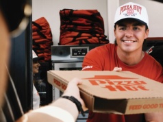 Pizza Hut Polska: Kultowy Festiwal Pizzy i jednoczesny rembranding